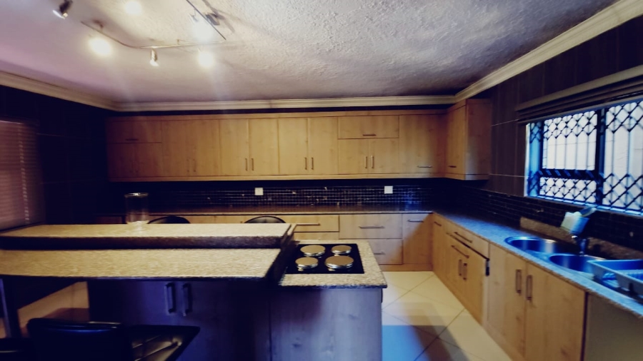 To Let 2 Bedroom Property for Rent in Hayfields KwaZulu-Natal