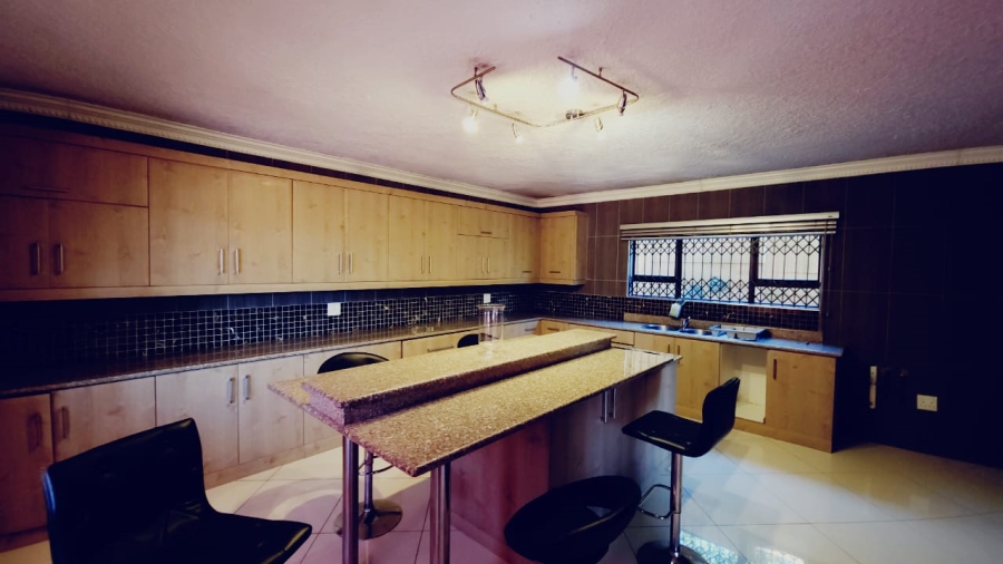 To Let 2 Bedroom Property for Rent in Hayfields KwaZulu-Natal