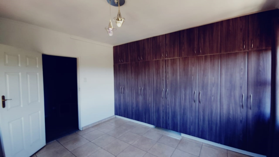 To Let 2 Bedroom Property for Rent in Hayfields KwaZulu-Natal