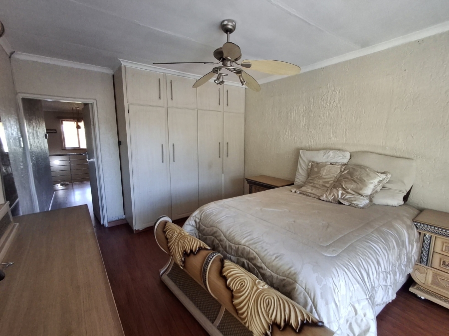 5 Bedroom Property for Sale in Eastwood KwaZulu-Natal