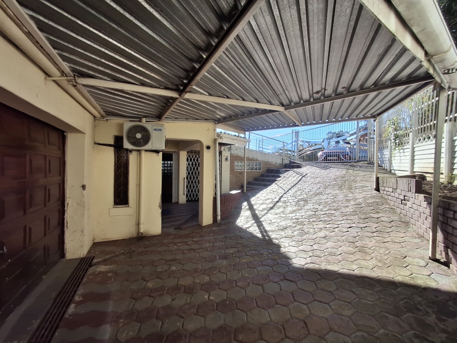 5 Bedroom Property for Sale in Eastwood KwaZulu-Natal