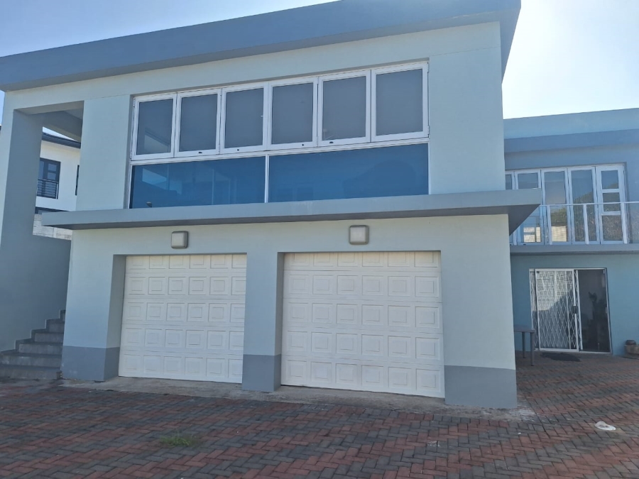 3 Bedroom Property for Sale in Manaba Beach KwaZulu-Natal