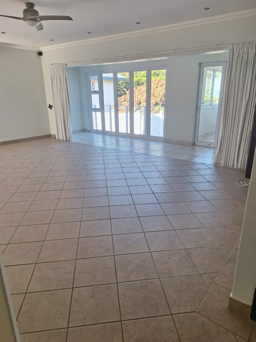 3 Bedroom Property for Sale in Manaba Beach KwaZulu-Natal