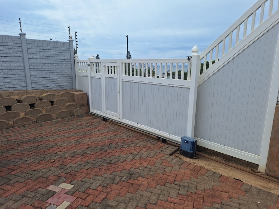 3 Bedroom Property for Sale in Manaba Beach KwaZulu-Natal