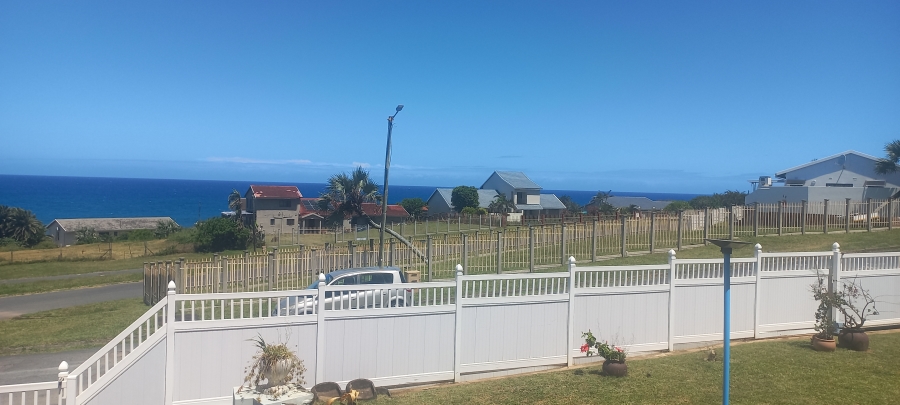 3 Bedroom Property for Sale in Manaba Beach KwaZulu-Natal