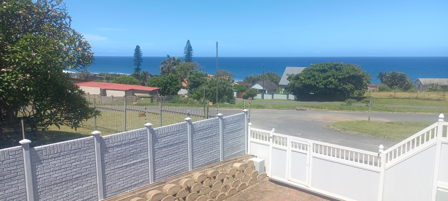3 Bedroom Property for Sale in Manaba Beach KwaZulu-Natal