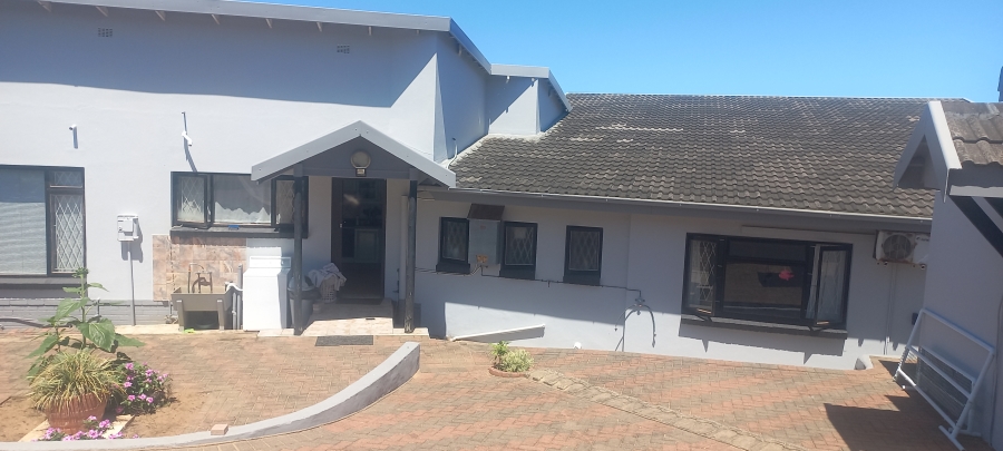 3 Bedroom Property for Sale in Manaba Beach KwaZulu-Natal