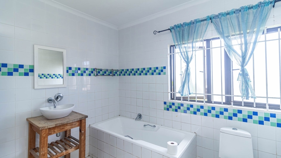 6 Bedroom Property for Sale in Ocean View KwaZulu-Natal