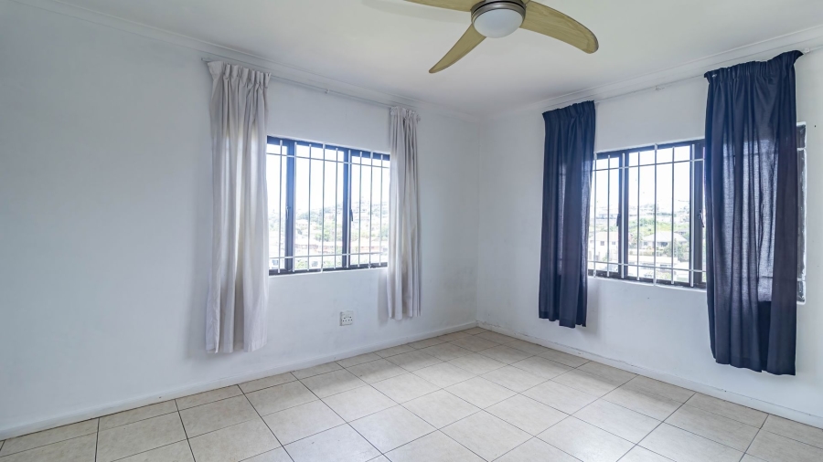 6 Bedroom Property for Sale in Ocean View KwaZulu-Natal