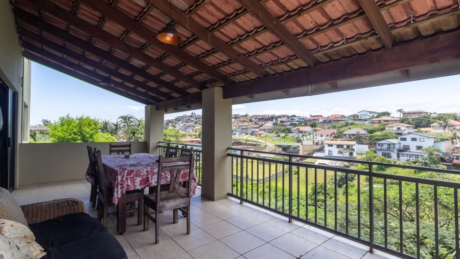 6 Bedroom Property for Sale in Ocean View KwaZulu-Natal