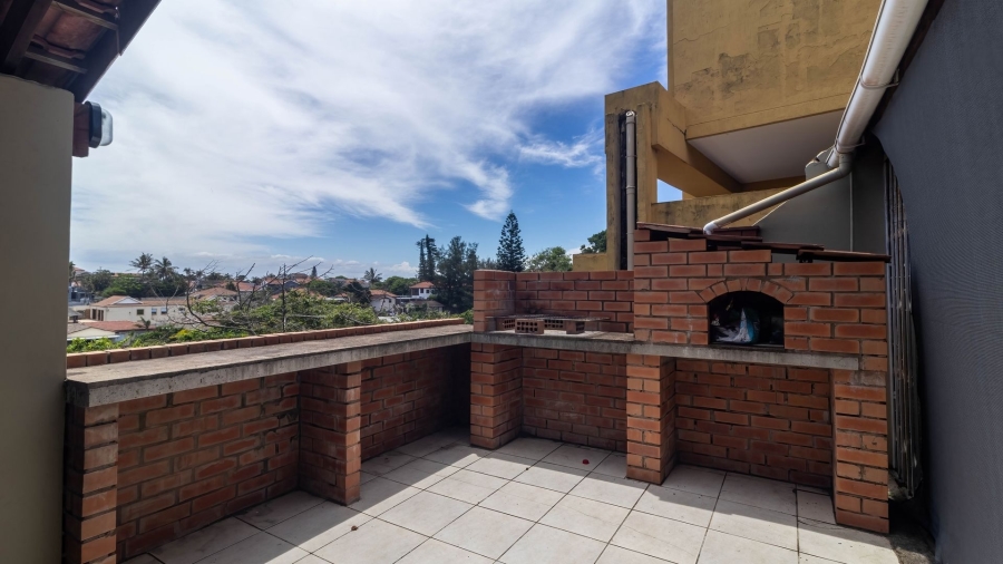 6 Bedroom Property for Sale in Ocean View KwaZulu-Natal