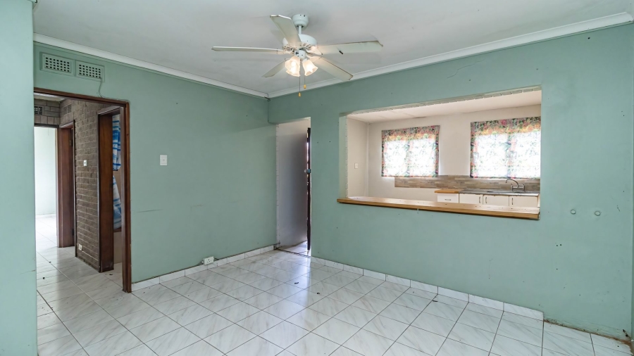 6 Bedroom Property for Sale in Ocean View KwaZulu-Natal