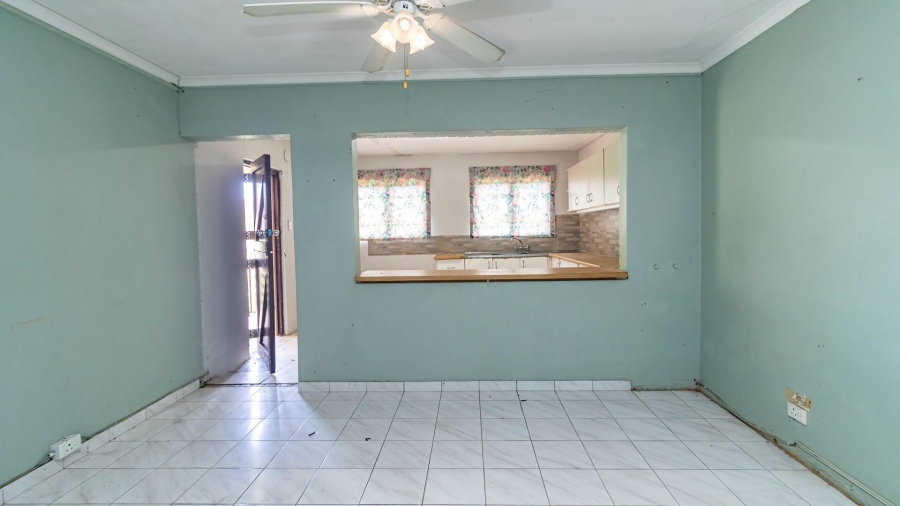 6 Bedroom Property for Sale in Ocean View KwaZulu-Natal