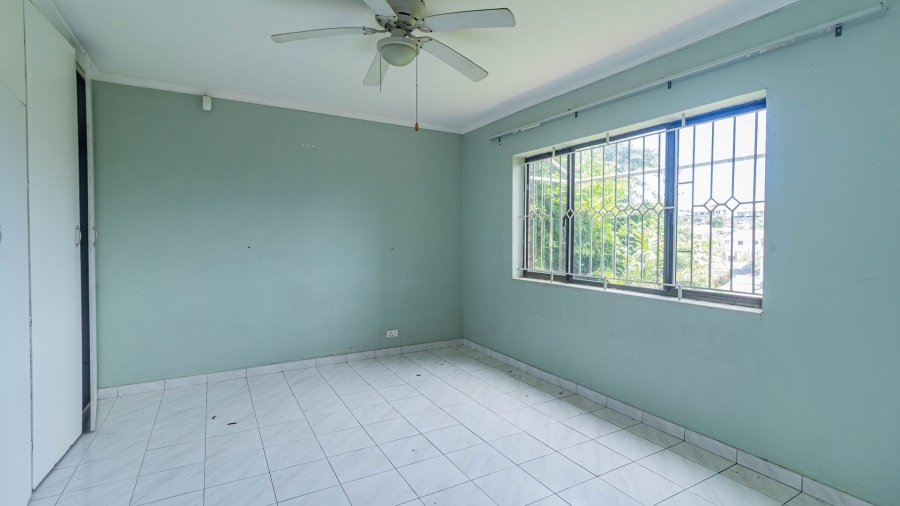 6 Bedroom Property for Sale in Ocean View KwaZulu-Natal