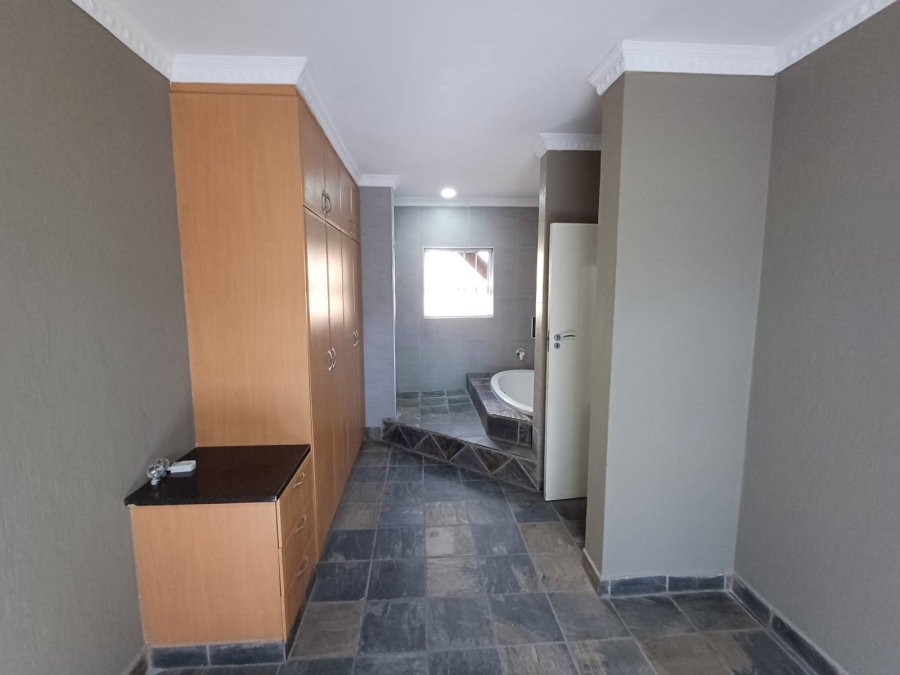 To Let 3 Bedroom Property for Rent in Brighton Beach KwaZulu-Natal