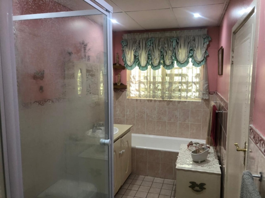 3 Bedroom Property for Sale in Yellowwood Park KwaZulu-Natal