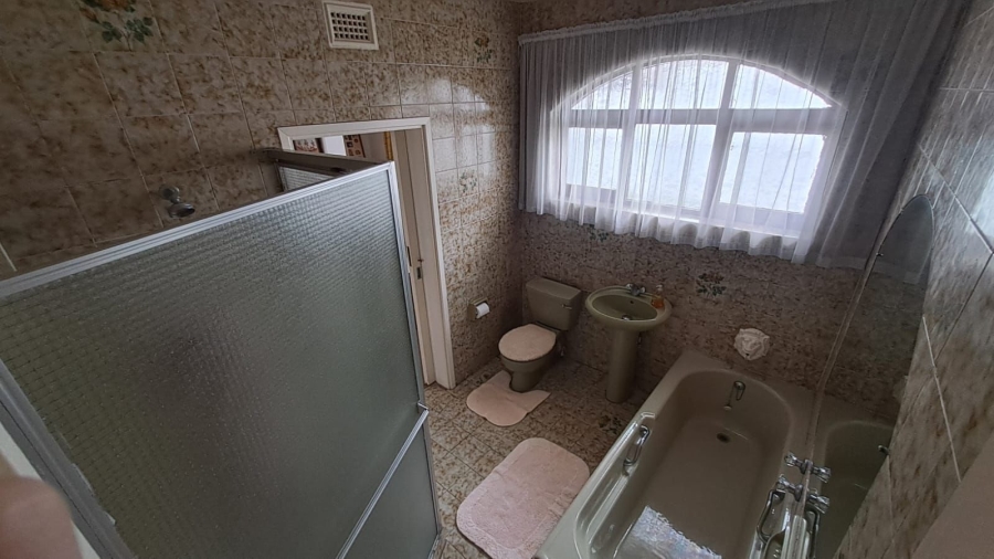 4 Bedroom Property for Sale in Ocean View KwaZulu-Natal