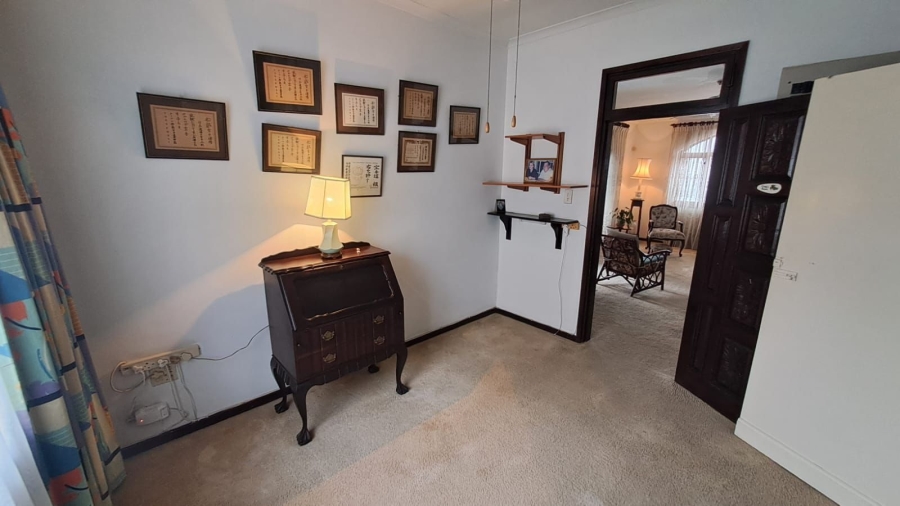 4 Bedroom Property for Sale in Ocean View KwaZulu-Natal