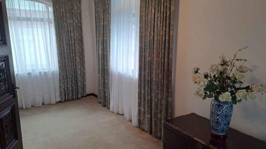 4 Bedroom Property for Sale in Ocean View KwaZulu-Natal