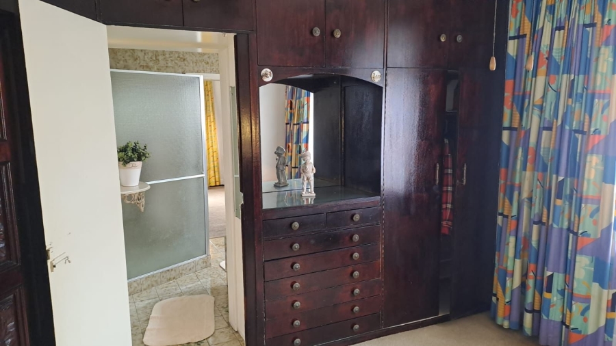 4 Bedroom Property for Sale in Ocean View KwaZulu-Natal