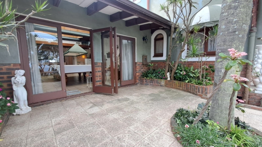 4 Bedroom Property for Sale in Ocean View KwaZulu-Natal
