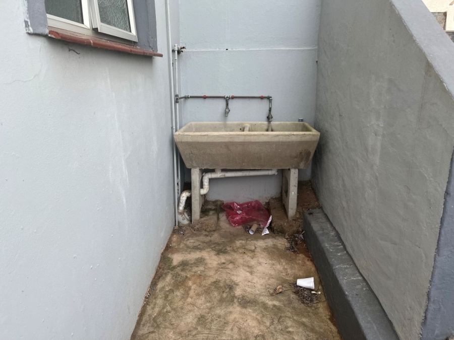 To Let 1 Bedroom Property for Rent in Bluff KwaZulu-Natal