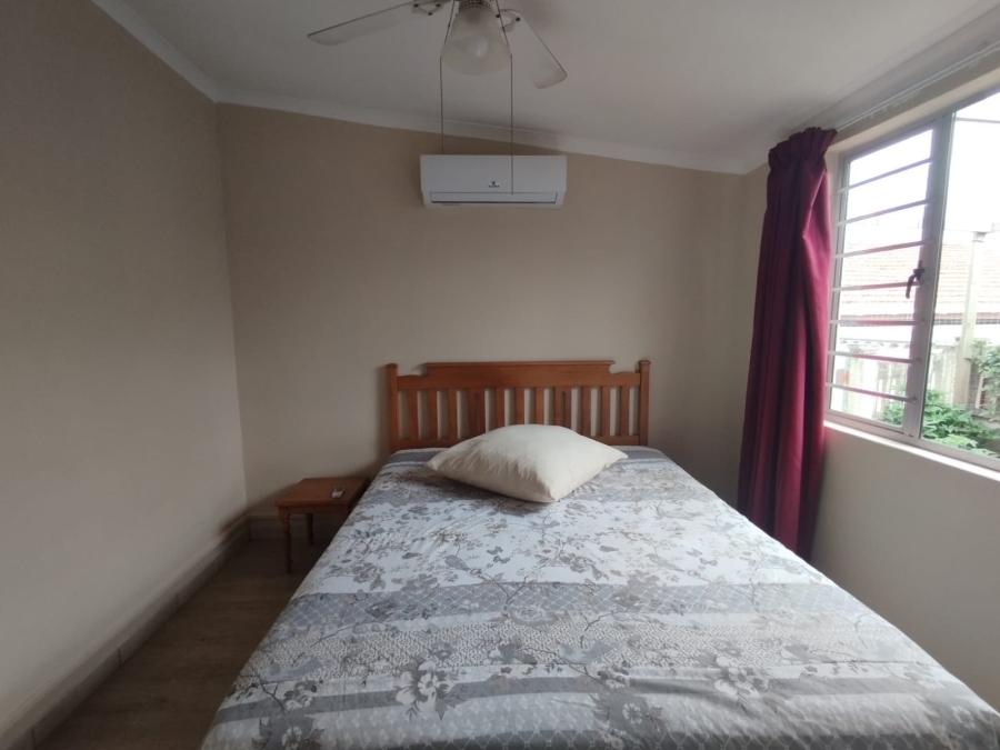 To Let 1 Bedroom Property for Rent in Bluff KwaZulu-Natal