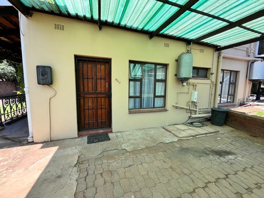 To Let 1 Bedroom Property for Rent in Bluff KwaZulu-Natal