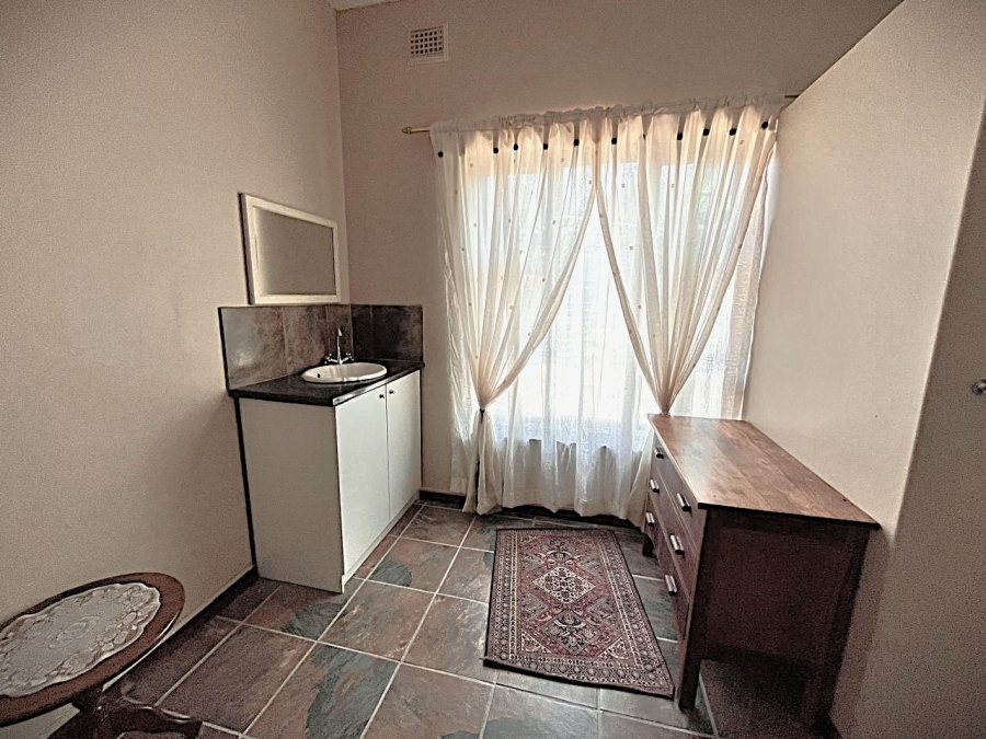 To Let 1 Bedroom Property for Rent in Bluff KwaZulu-Natal