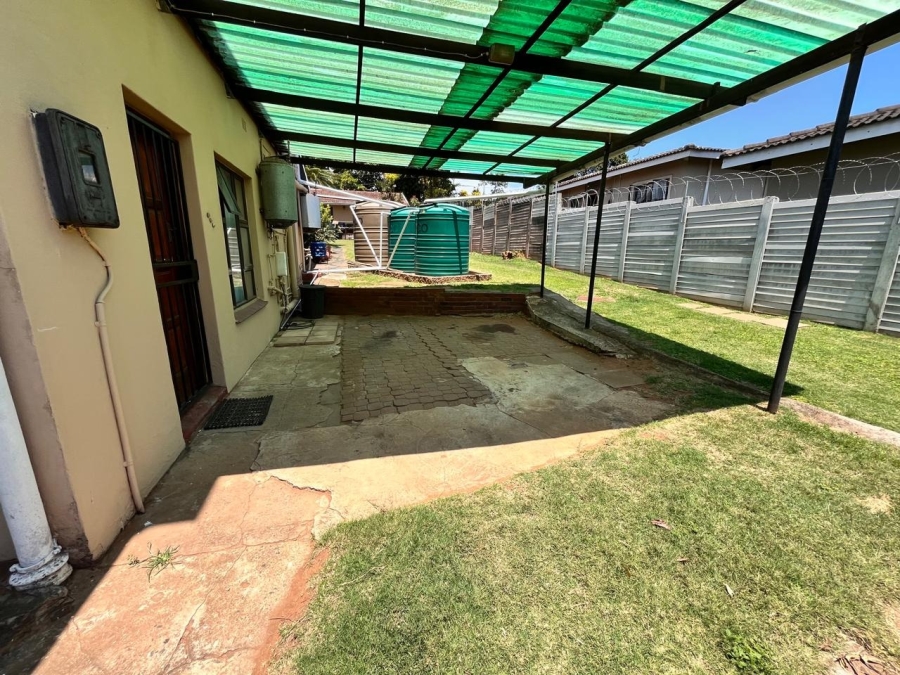 To Let 1 Bedroom Property for Rent in Bluff KwaZulu-Natal