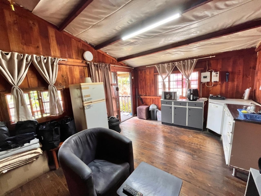 To Let 1 Bedroom Property for Rent in Bluff KwaZulu-Natal