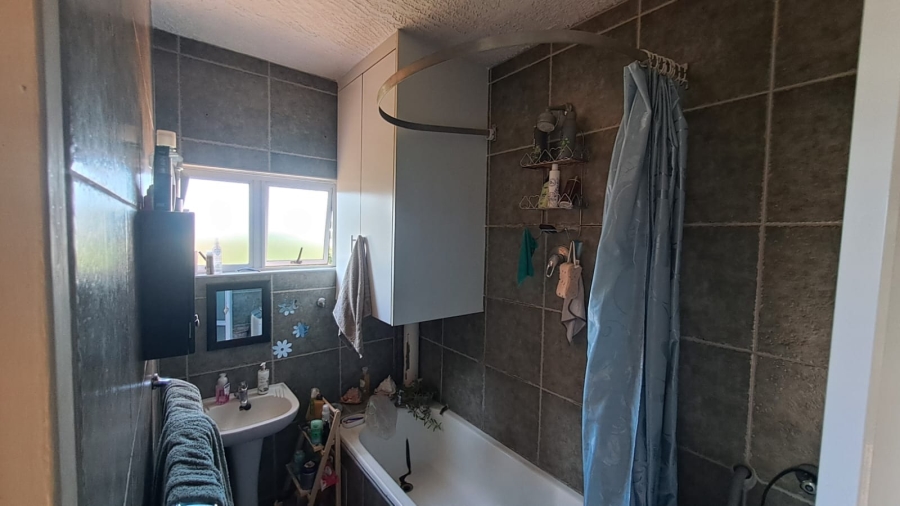 2 Bedroom Property for Sale in Bluff KwaZulu-Natal