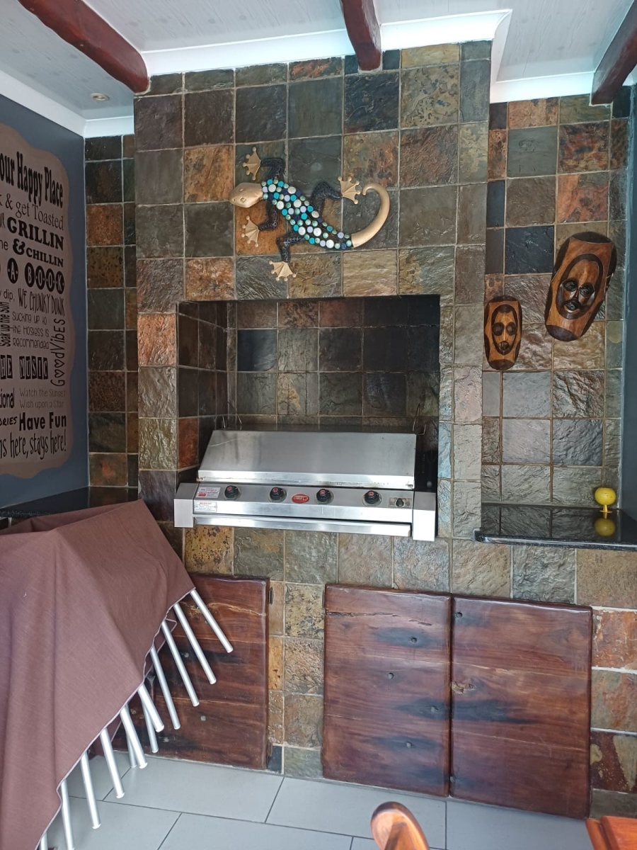 To Let 3 Bedroom Property for Rent in Bluff KwaZulu-Natal