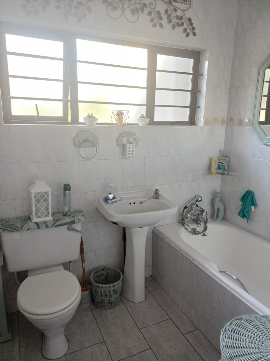 To Let 3 Bedroom Property for Rent in Bluff KwaZulu-Natal