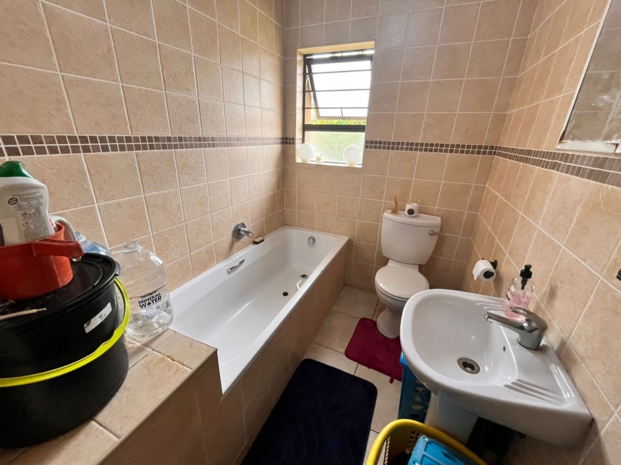 2 Bedroom Property for Sale in Bluff KwaZulu-Natal