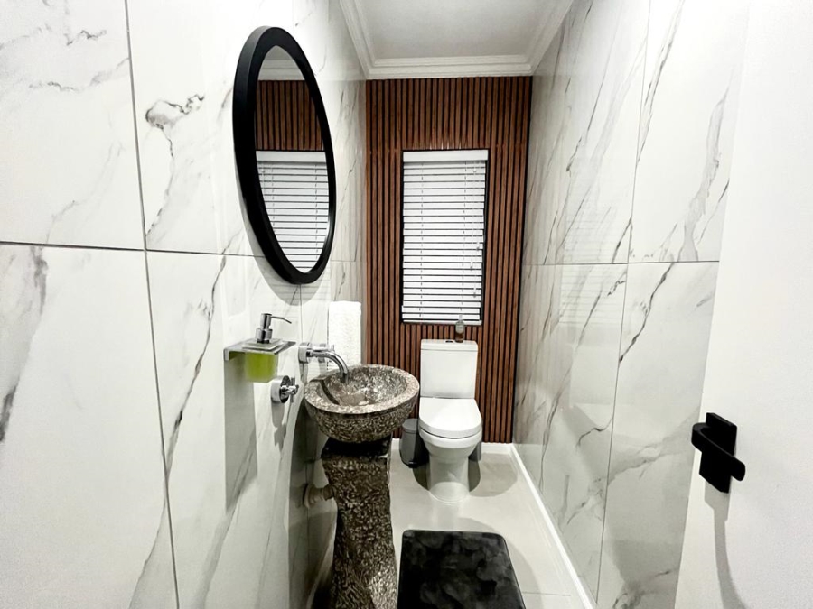 To Let 4 Bedroom Property for Rent in Simbithi Eco Estate KwaZulu-Natal