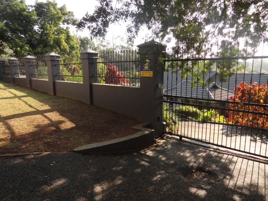 To Let 5 Bedroom Property for Rent in Kloof KwaZulu-Natal
