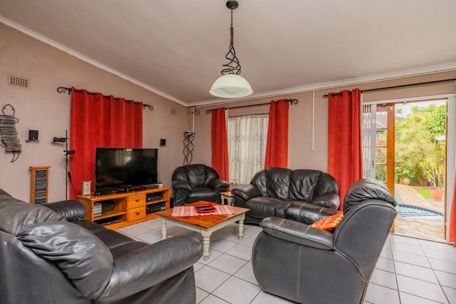 5 Bedroom Property for Sale in Sarnia KwaZulu-Natal