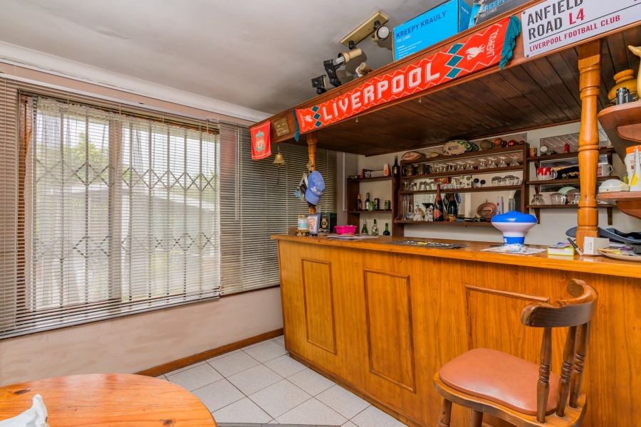 5 Bedroom Property for Sale in Sarnia KwaZulu-Natal