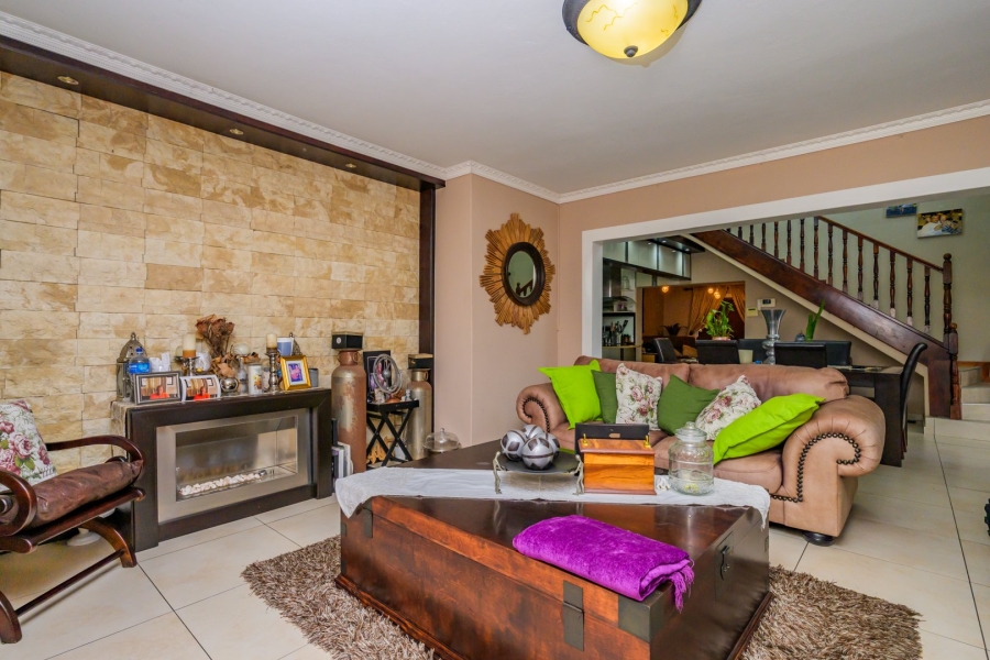 3 Bedroom Property for Sale in Cowies Hill Park KwaZulu-Natal