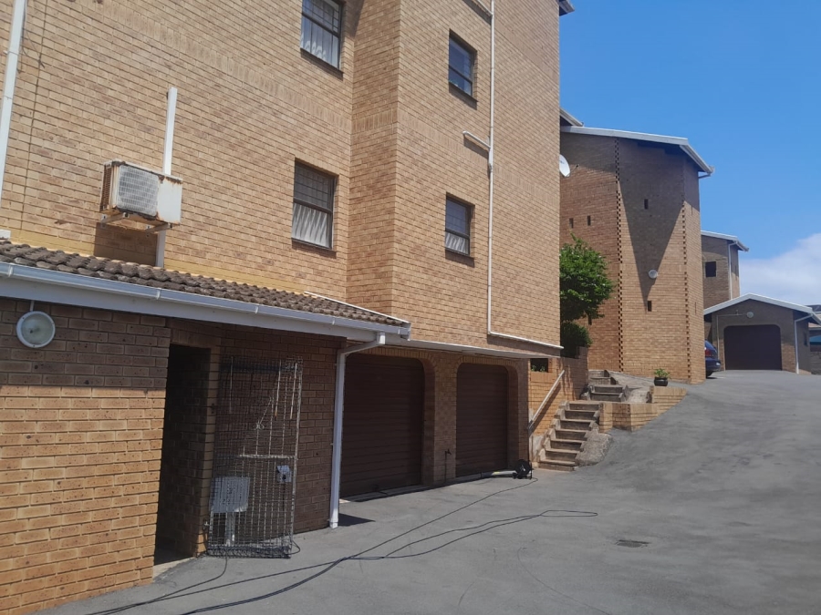 3 Bedroom Property for Sale in Amanzimtoti KwaZulu-Natal