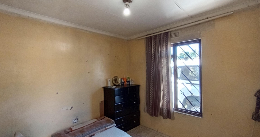 2 Bedroom Property for Sale in Umlazi KwaZulu-Natal