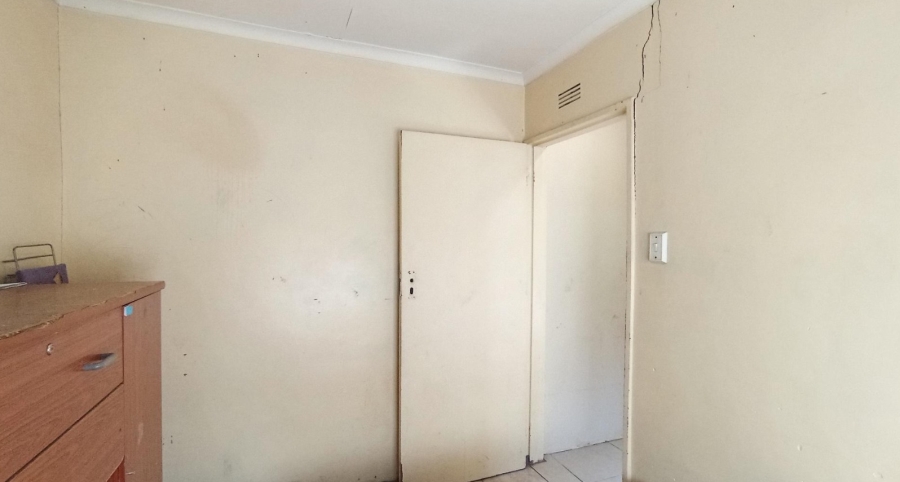 2 Bedroom Property for Sale in Umlazi KwaZulu-Natal