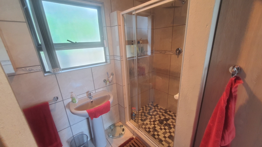 4 Bedroom Property for Sale in Pioneer Park KwaZulu-Natal