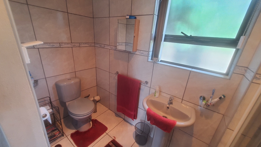 4 Bedroom Property for Sale in Pioneer Park KwaZulu-Natal