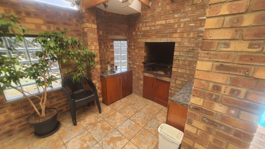 4 Bedroom Property for Sale in Pioneer Park KwaZulu-Natal