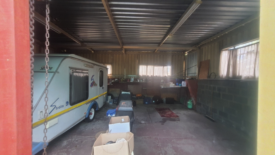 4 Bedroom Property for Sale in Pioneer Park KwaZulu-Natal