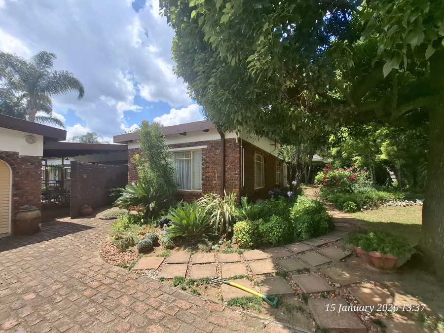 4 Bedroom Property for Sale in Aviary Hill KwaZulu-Natal