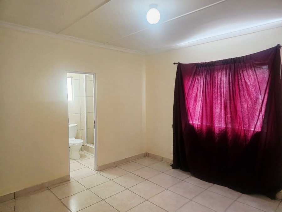 To Let 2 Bedroom Property for Rent in Brindhaven KwaZulu-Natal