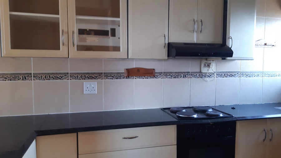 To Let 2 Bedroom Property for Rent in Amanzimtoti KwaZulu-Natal